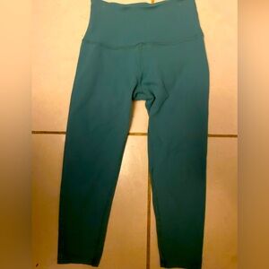 Beyond Yoga pants Leggings size Medium Spacedy Green ! Style SD3452.
